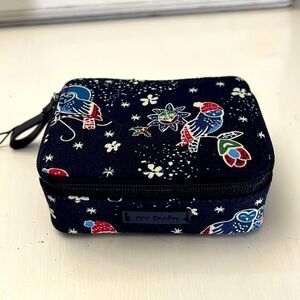Vera Bradley Holiday Owls travel Pill Holder NWOT